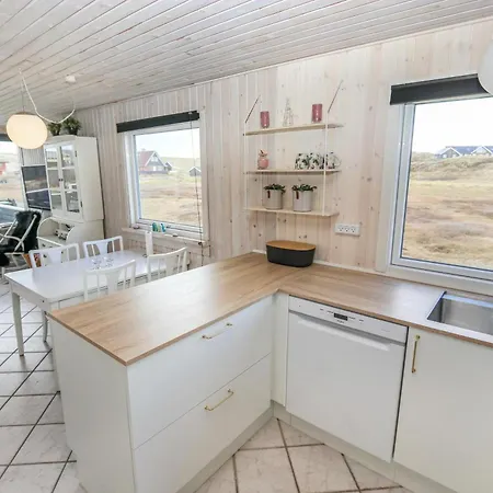 Charmerende Ferieperle Taet Pa Vesterhavet Sj451 * Harboør